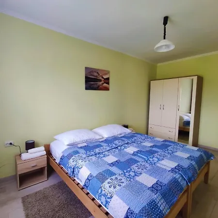 Apartament Tina *